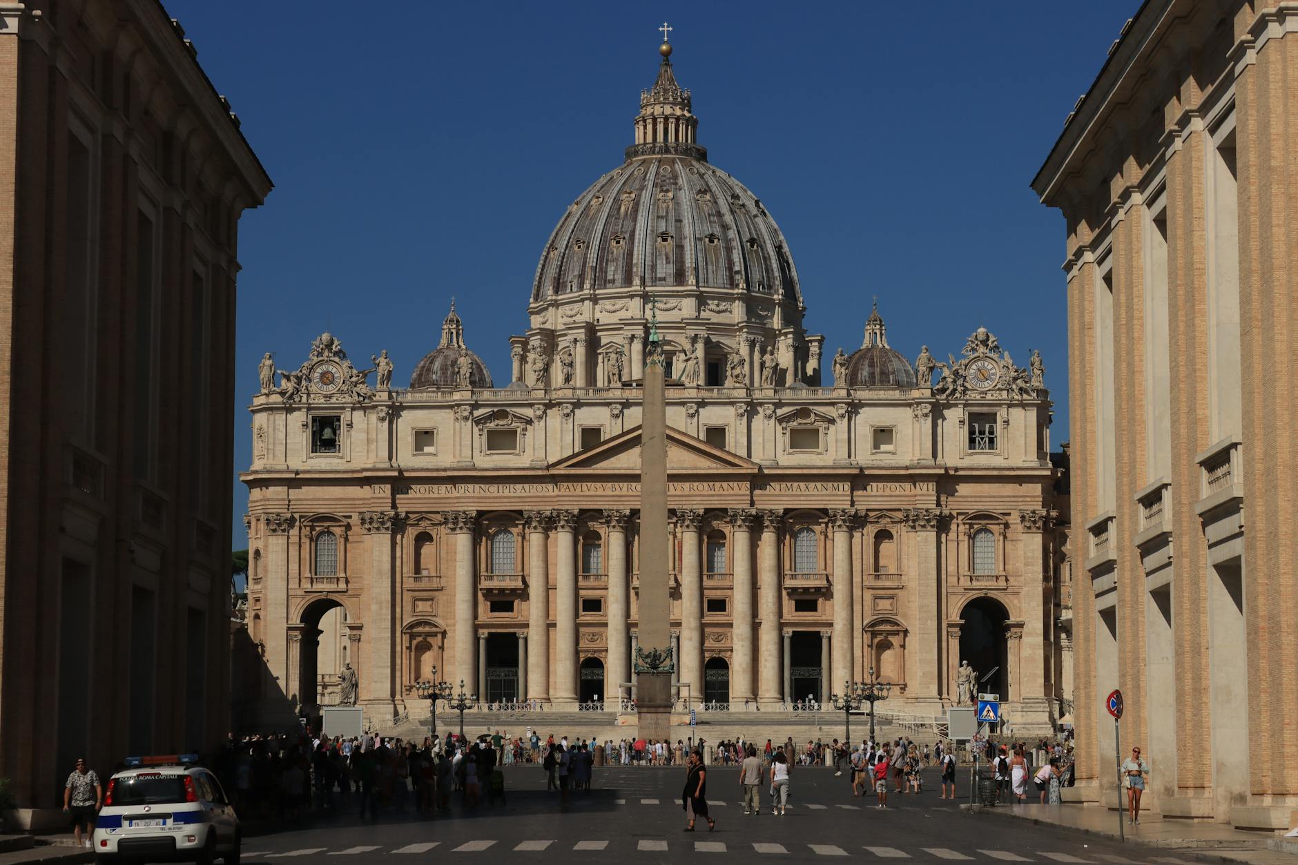 facade of the st peters basilica