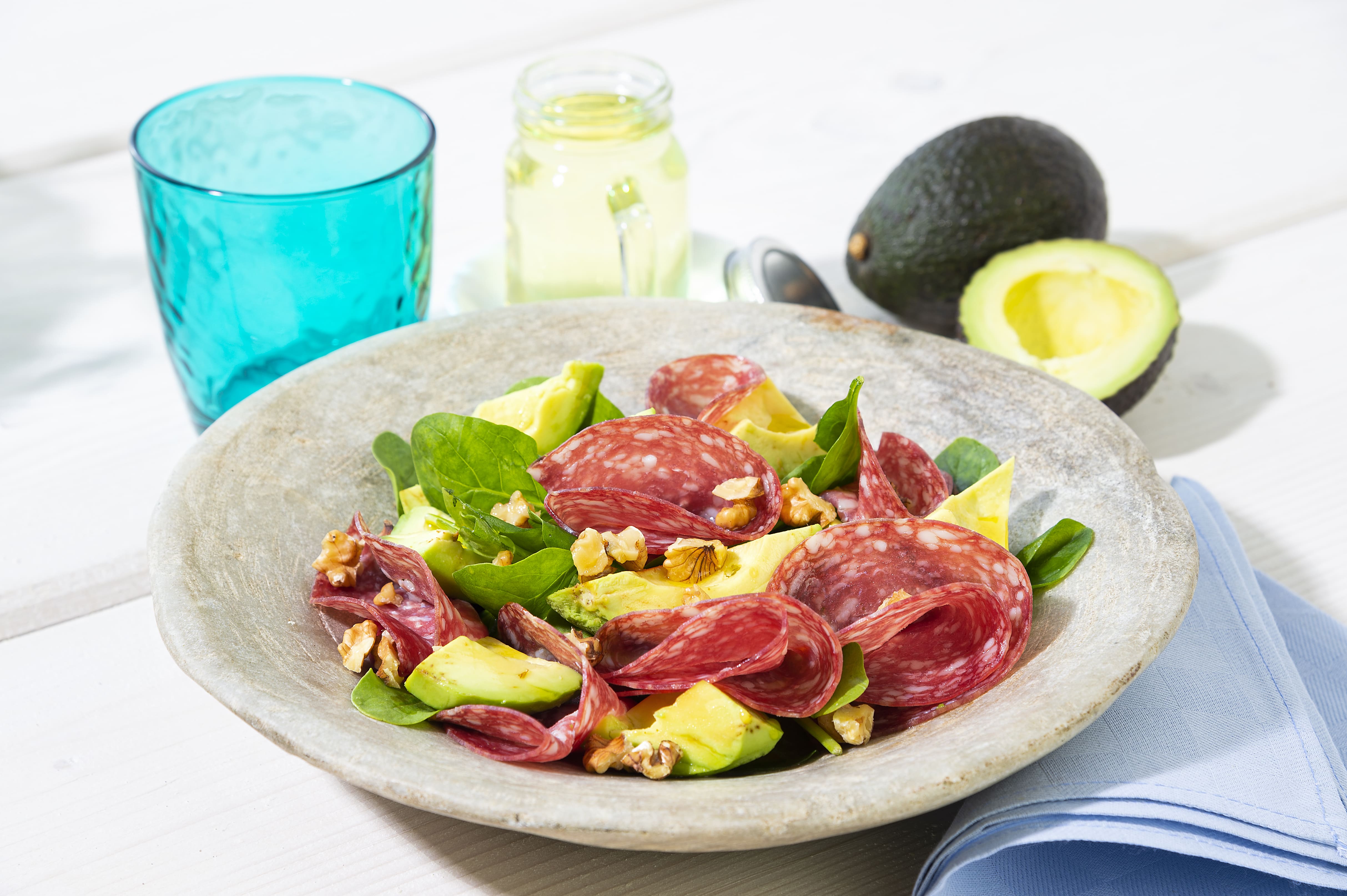 Insalata di avocado, Tagliofresco Salame Milano e noci